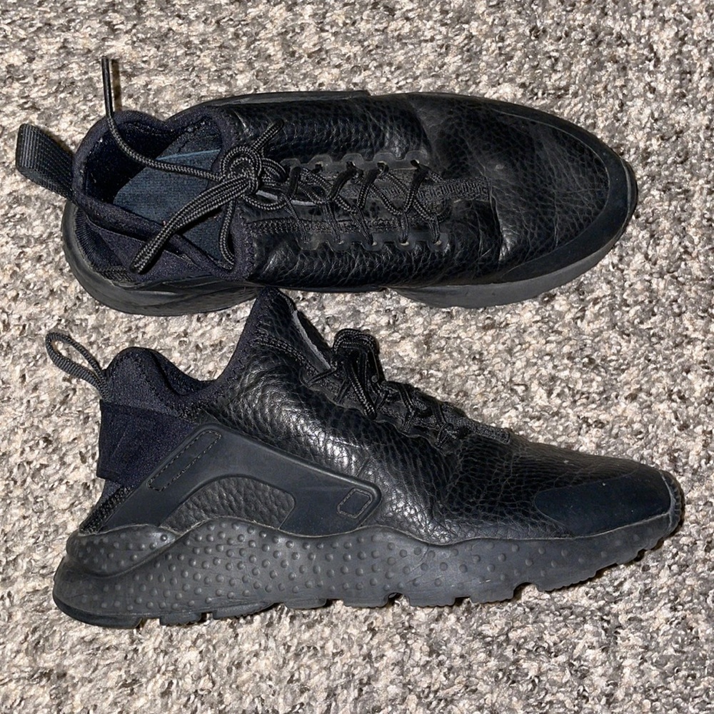 Womens running shoes